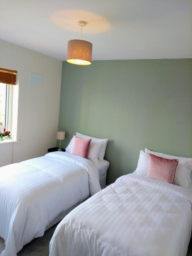 Rosies Apartment Клифдън Екстериор снимка